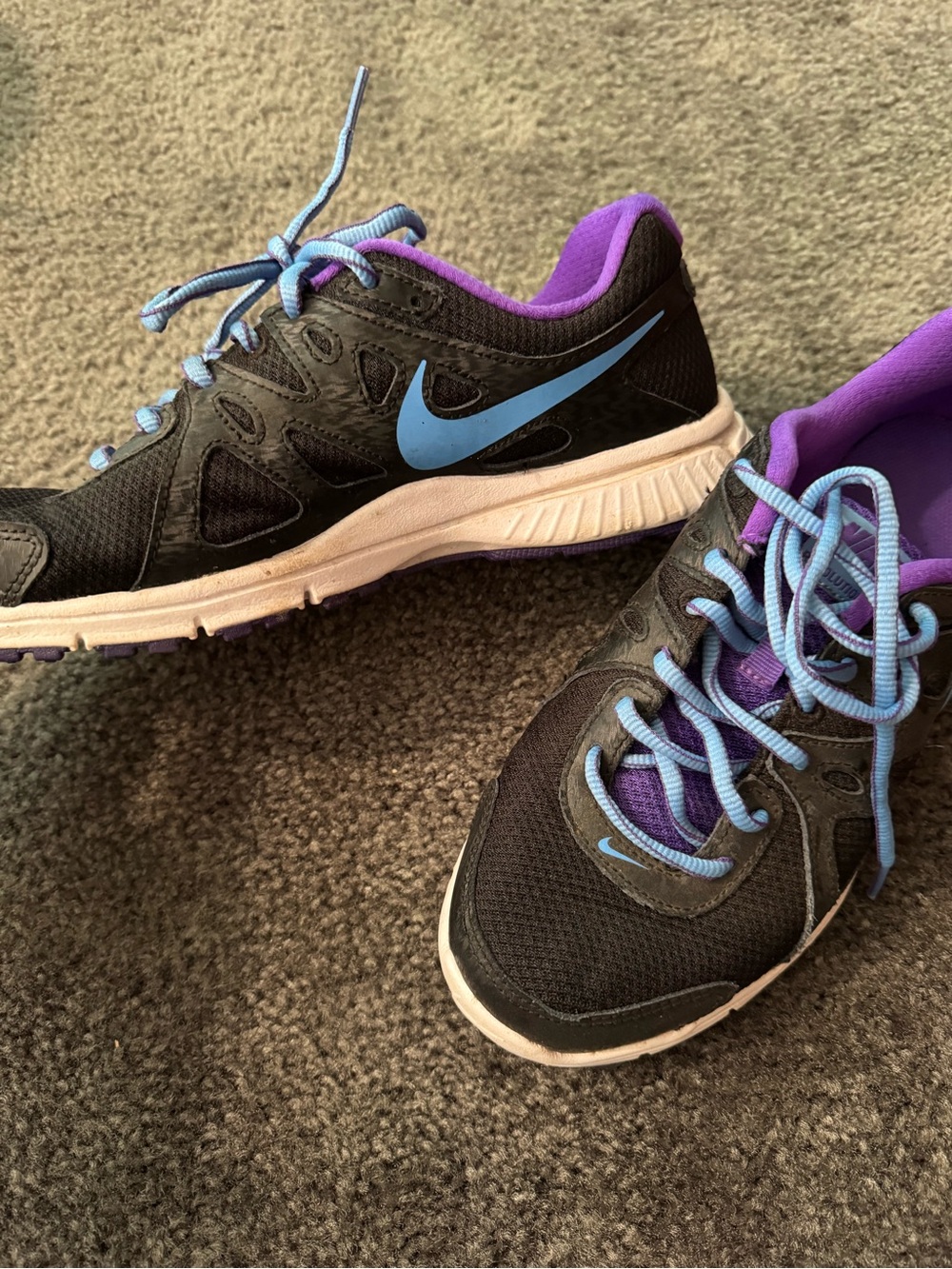 Nike Women’s Black Sneakers with Blue Swoosh and Purple Lining